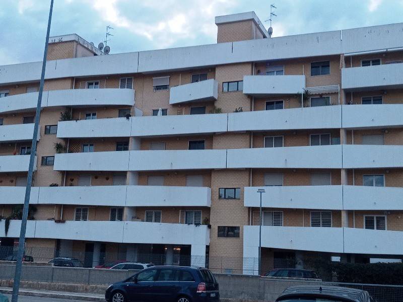 Appartamento a Valenzano in Via Martiri di Nassirya - Foto 4