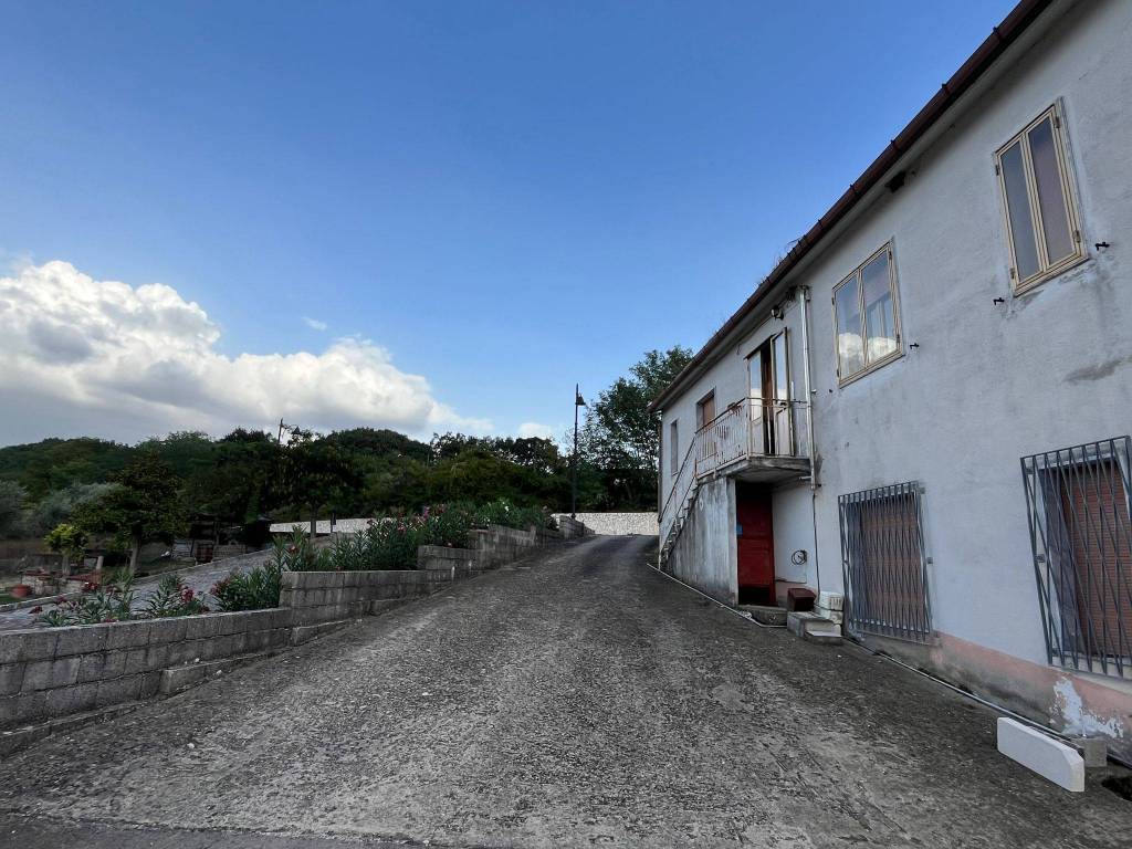 Casa indipendente a Pago veiano in Via Vittorio Veneto - Foto 2
