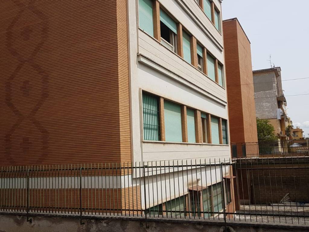 Palazzo / stabile a Roma in Piazza dei Gerani - Foto 5