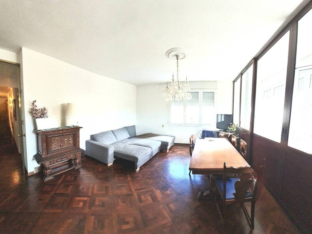 Appartamento a Riccione in Viale Maria Ceccarini - Foto 2