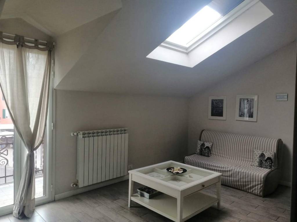 Attico / mansarda a Imperia in Piazza Edmondo De Amicis - Foto 4