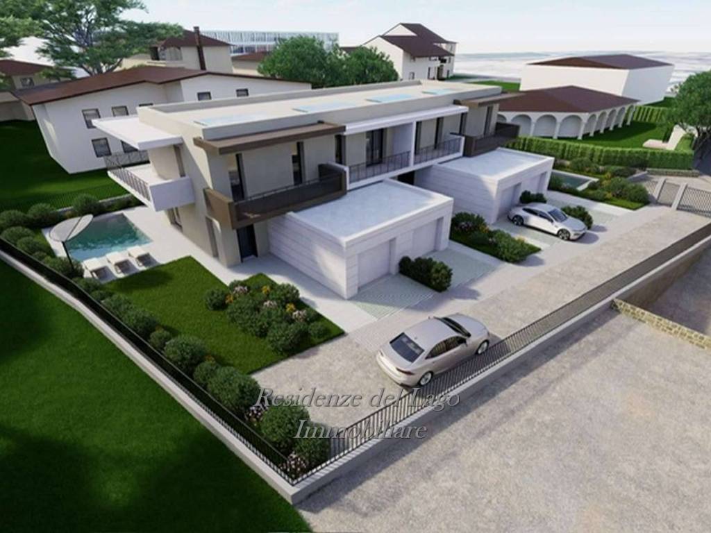 Villa a Desenzano del garda in Via Commissario Palatucci, 2 - Foto 4