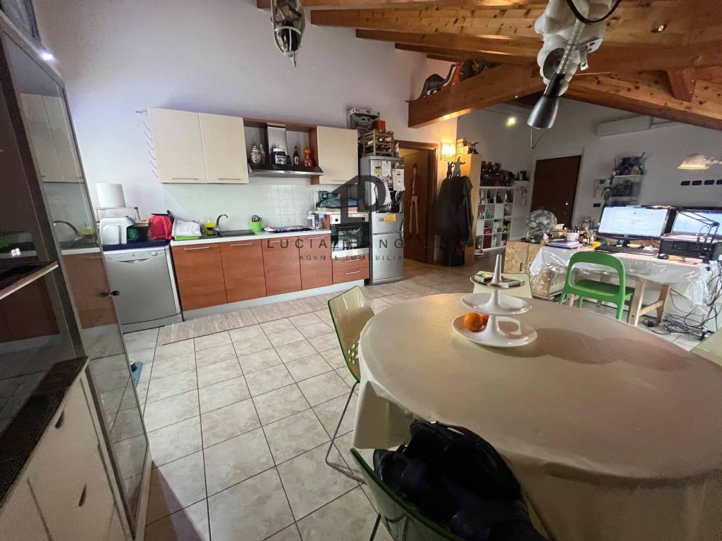 Appartamento a Marnate in Via Volturno, 45 - Foto 3