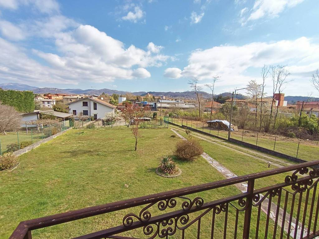 Villa a Gozzano - Foto 3