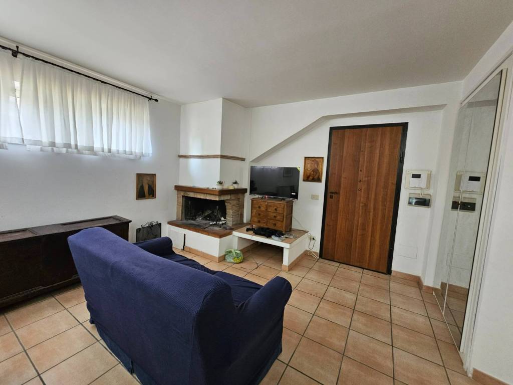 Appartamento a Canepina in Viale Paolo Bracciani - Foto 2