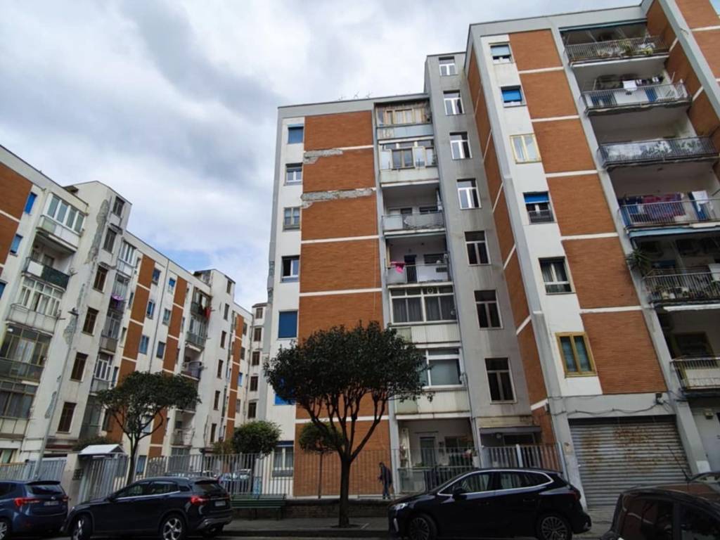 Appartamento a Salerno in Via Luigi Settembrini, 1 - Foto 2