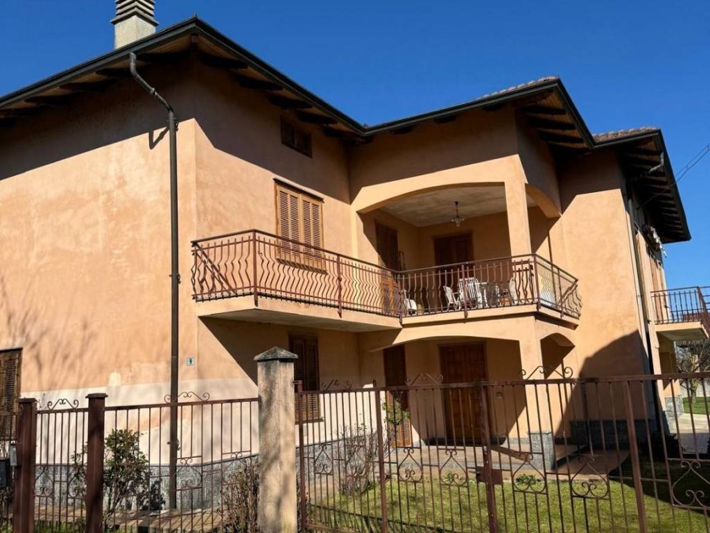 Villa a Buronzo in Via Santa Chiara, 9 - Foto 2