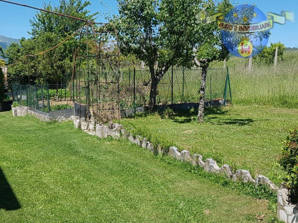 Villa a Comunanza in Via Ascoli - Foto 2