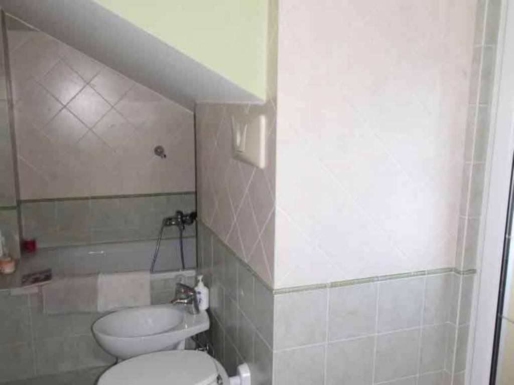 Appartamento a Roccafluvione in Viale della Resistenza, 66 - Foto 2