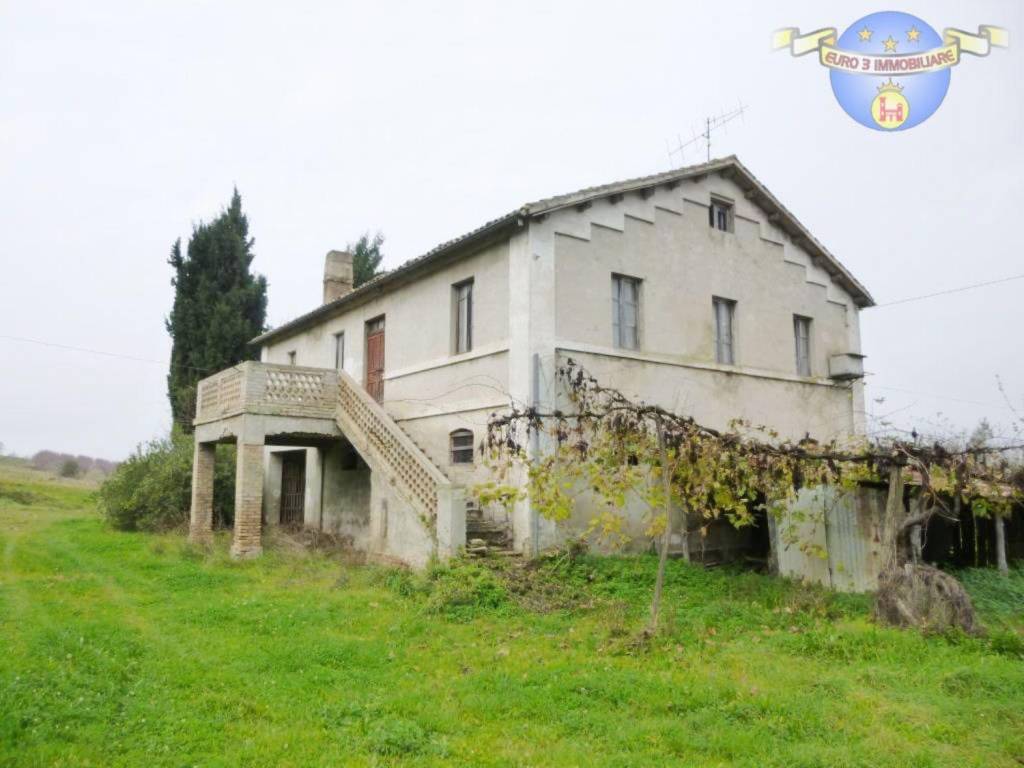 Rustico / casale a Carassai in Contrada aso s.n.c - Foto 2