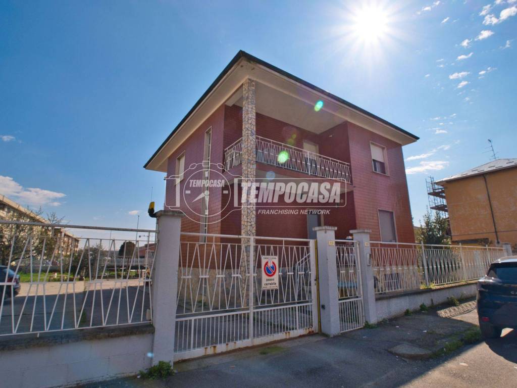 Villa a Novara in Strada Privata Pastorini - Foto 2