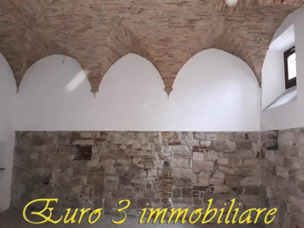 Immobile a Ascoli piceno in Complesso residenziale CENTRO STORICO - Foto 3
