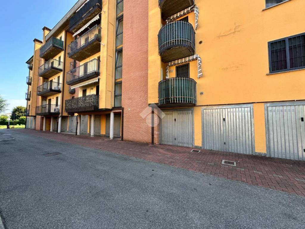 Appartamento a Pandino in Via Greco Nicolò, 18 - Foto 3