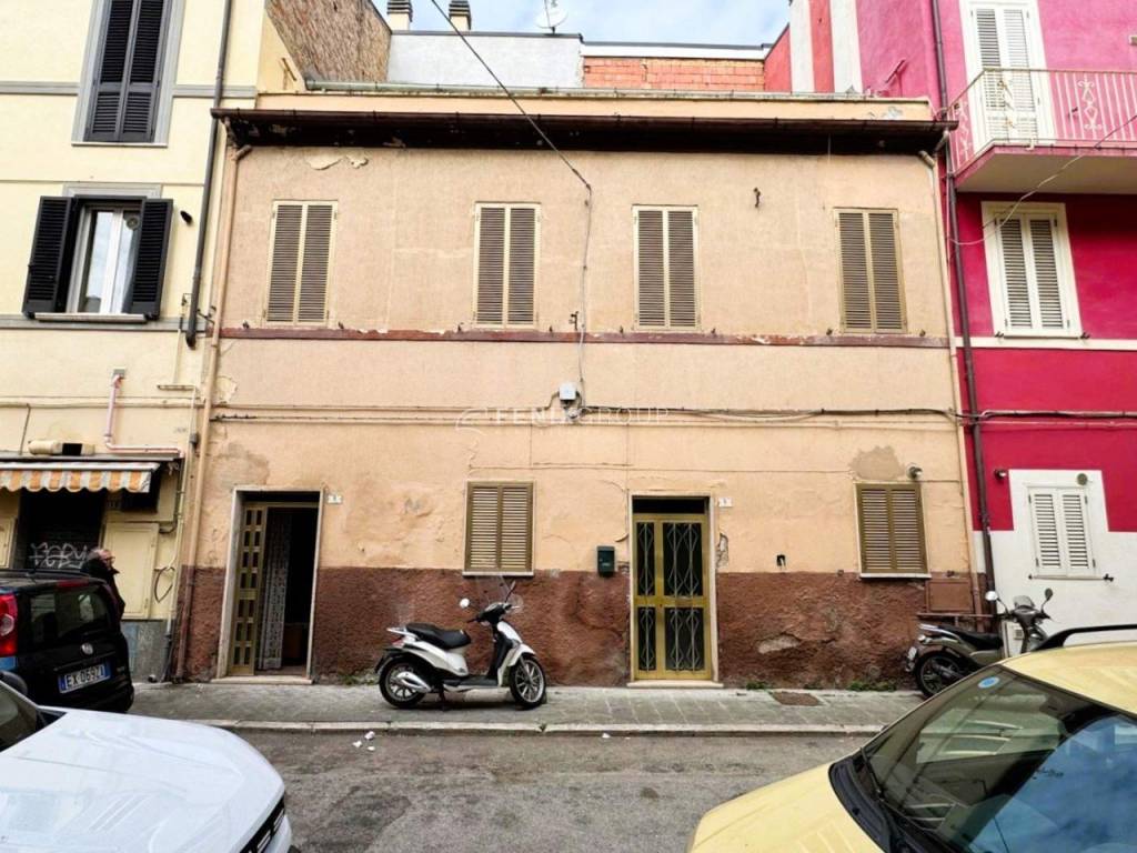 Casa indipendente a San benedetto del tronto in Via Napoli, 8 - Foto 2