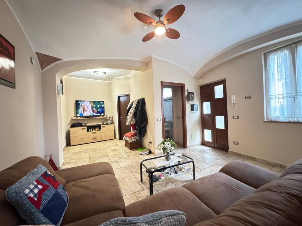 Appartamento a Malnate in Via Antonio Gramsci, 31 - Foto 4