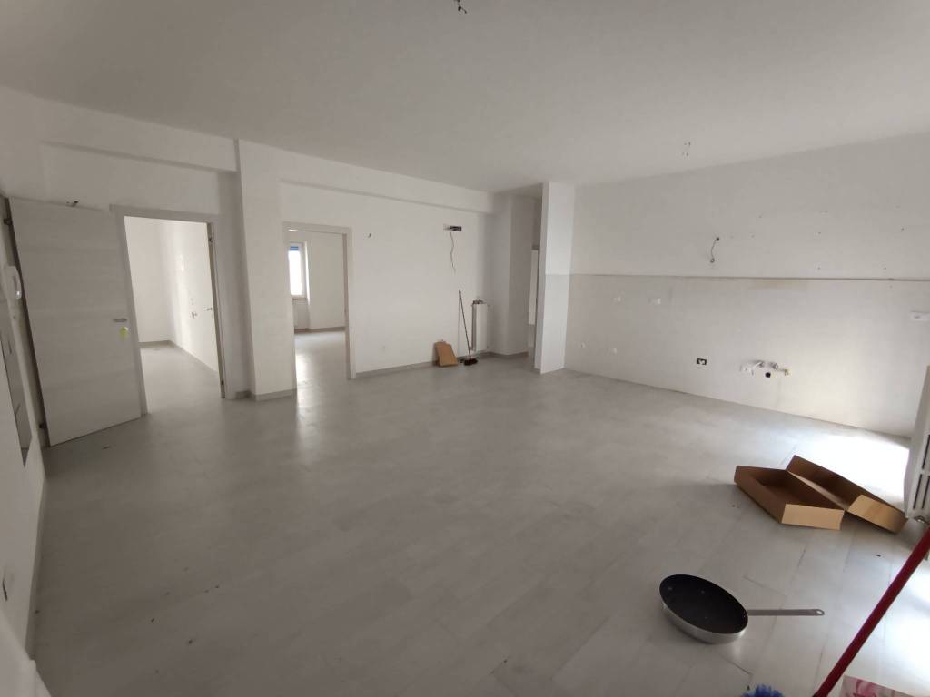 Appartamento a Foggia in Via Emilio Perrone - Foto 5