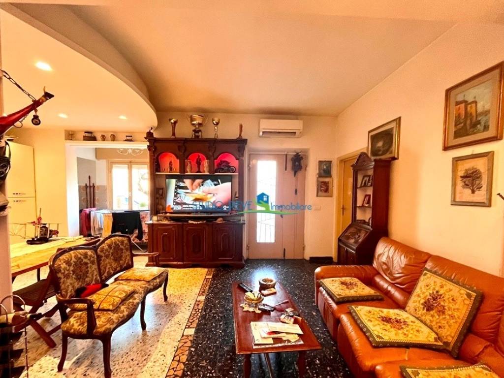 Appartamento a Monsummano terme in Via Liguria - Foto 4