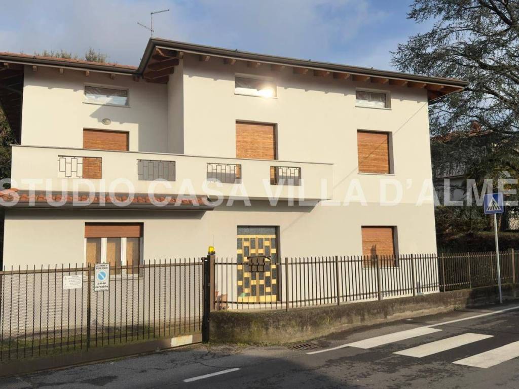 Appartamento a Villa d'almè in Via Ventolosa - Foto 5