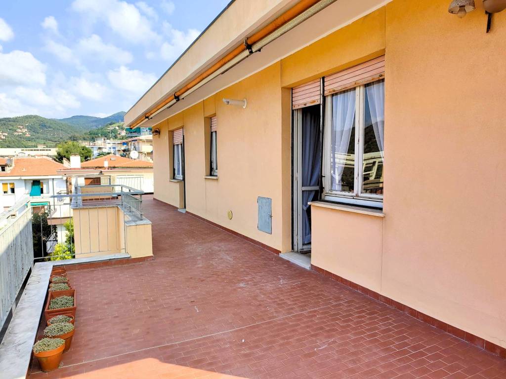 Attico / mansarda a Celle ligure in Via Giovanni Lanza, 36 - Foto 3