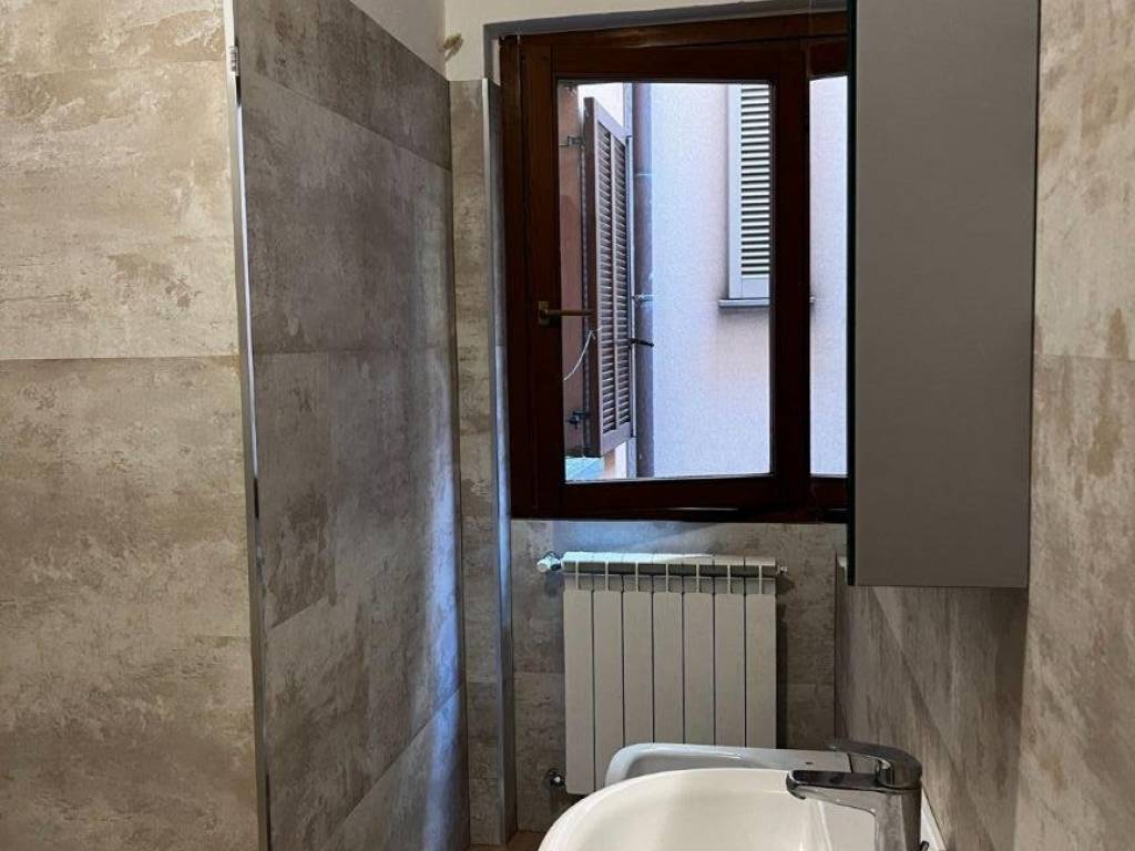 Appartamento a Cantù in Via Alessandro Volta - Foto 4