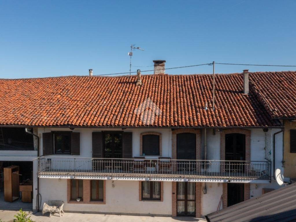 Casa indipendente a Revello in Via Brigna, 7 - Foto 2