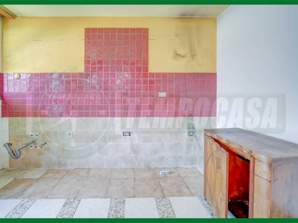 Appartamento a Samarate in Via Zara - Foto 3