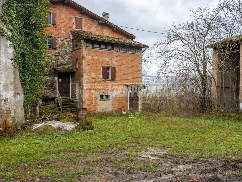 Casa indipendente a Viano in Via Tabiano, 4 - Foto 5