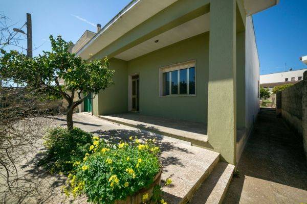 Casa indipendente a Patù in Via Martiri d'Ungheria - Foto 5