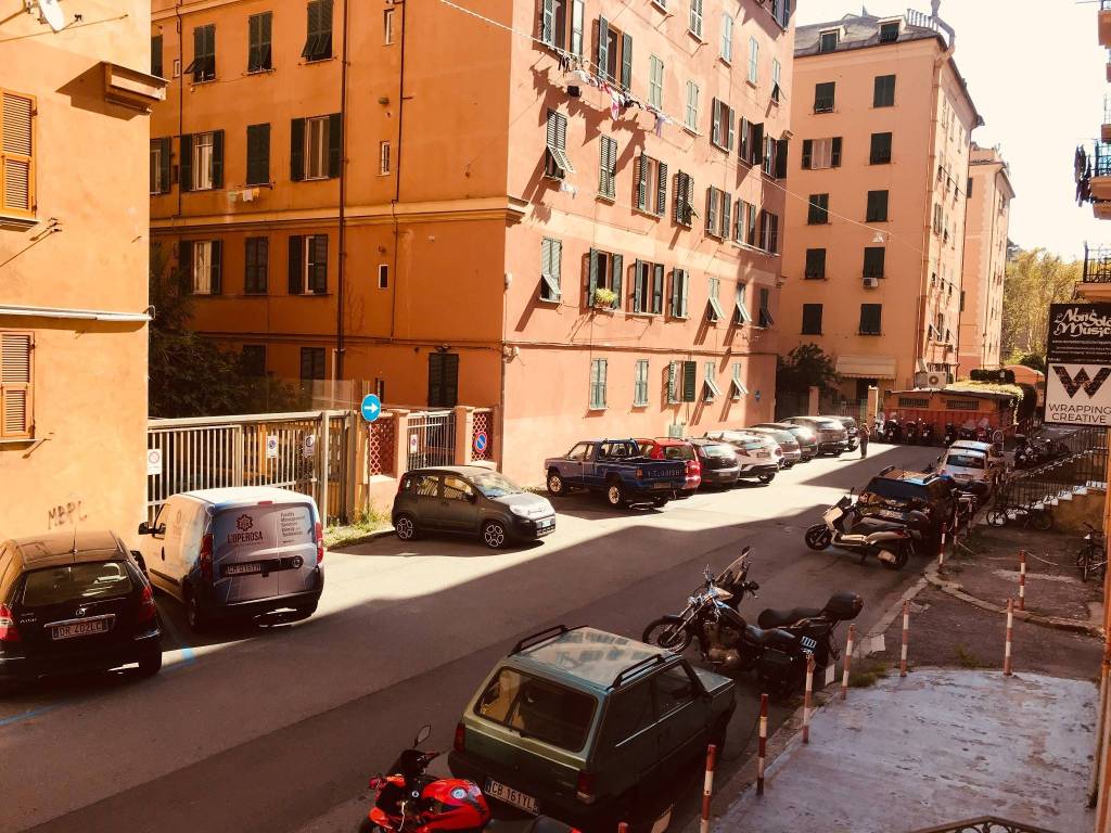 Appartamento a Genova in Via Marcello Staglieno - Foto 2