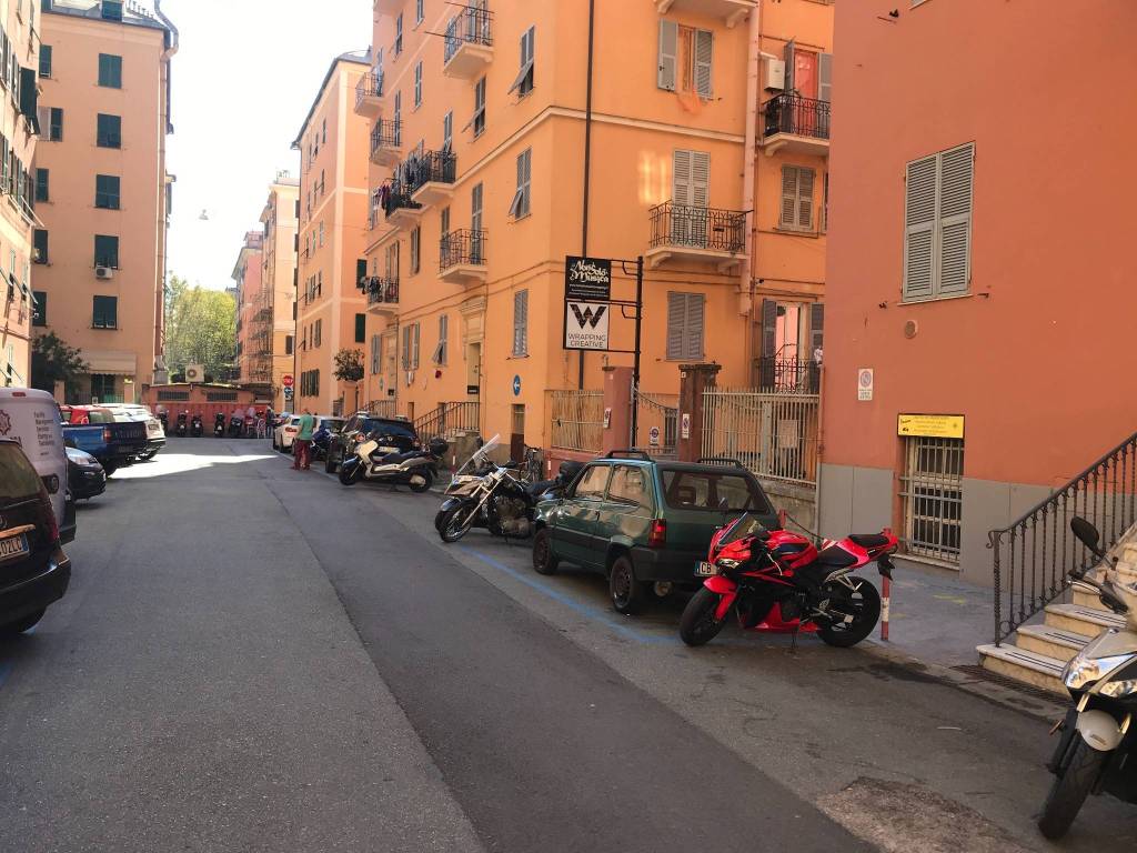 Appartamento a Genova in Via Marcello Staglieno - Foto 3