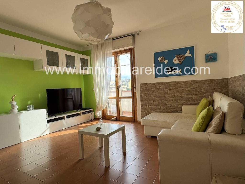 Appartamento a Rosignano marittimo in Via Musselburgh - Foto 2