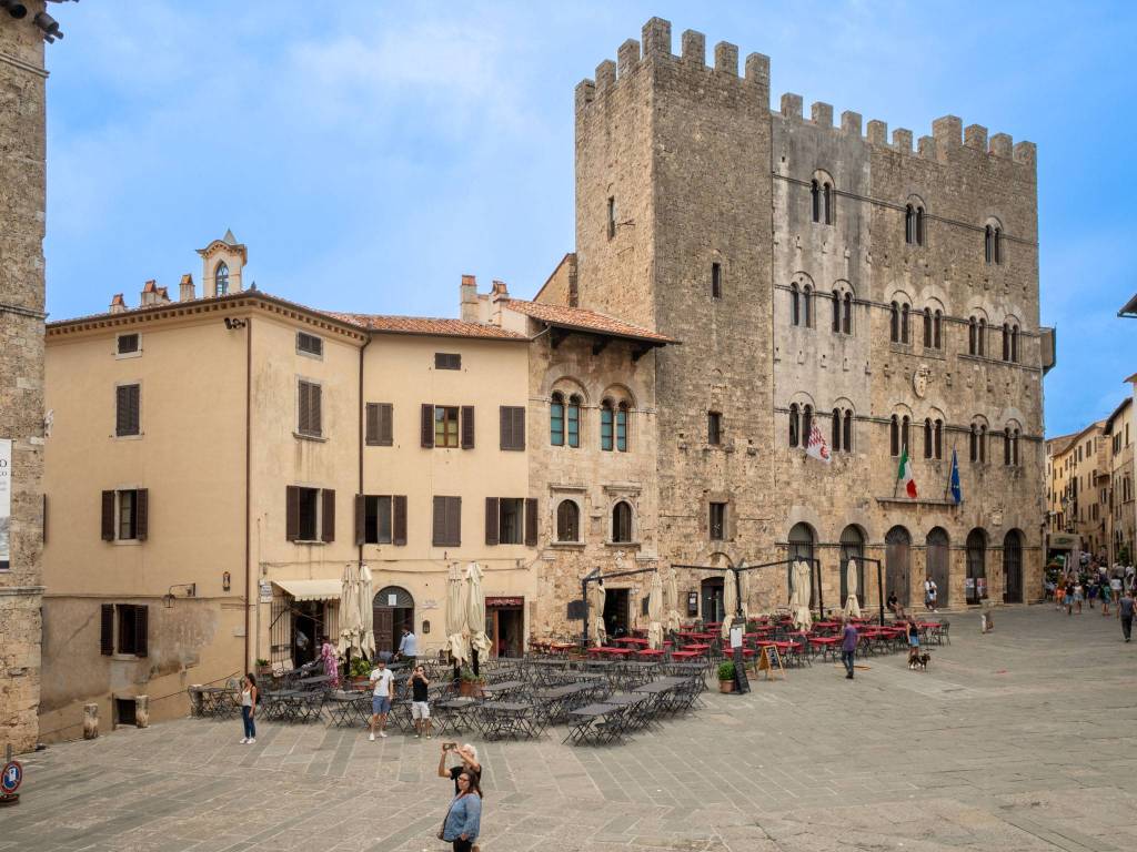 Appartamento a Massa marittima in Piazza Giuseppe Garibaldi - Foto 4