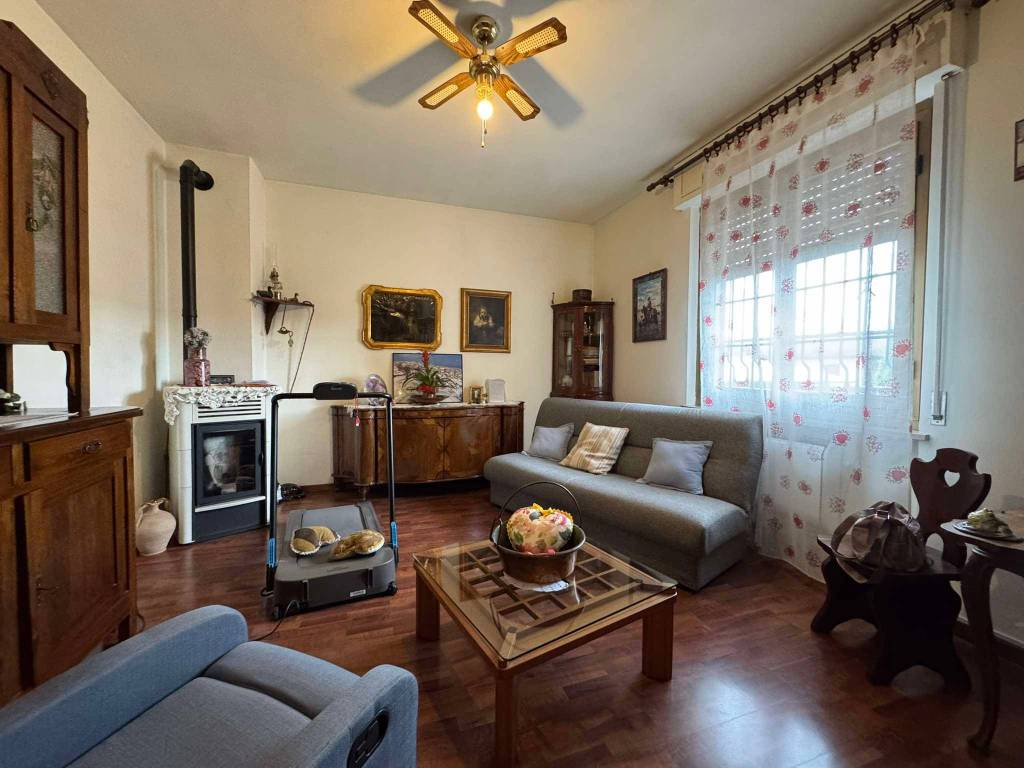 Villa a Torre beretti e castellaro in Via Stazione, 27 - Foto 3