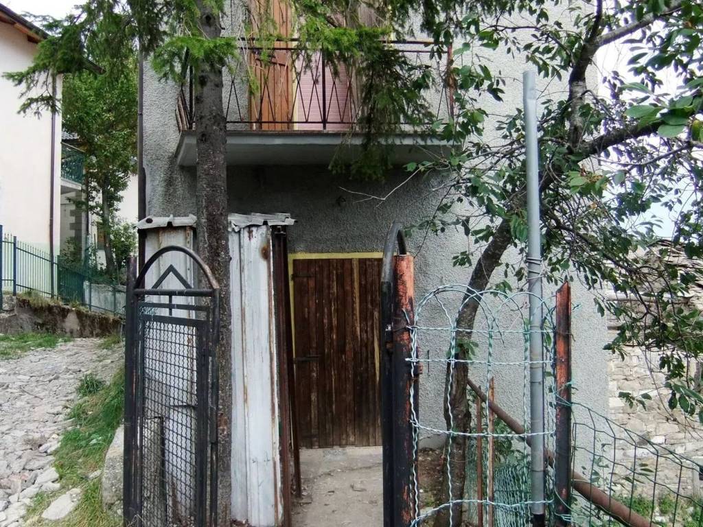 Rustico / casale a Villa minozzo in Via Della Vittoria - Foto 2