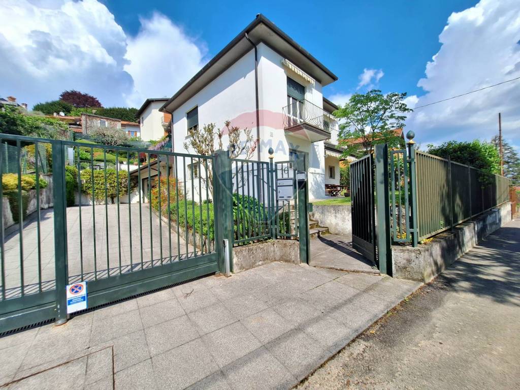 Villa a Casciago in Via Belvedere, 16 - Foto 3