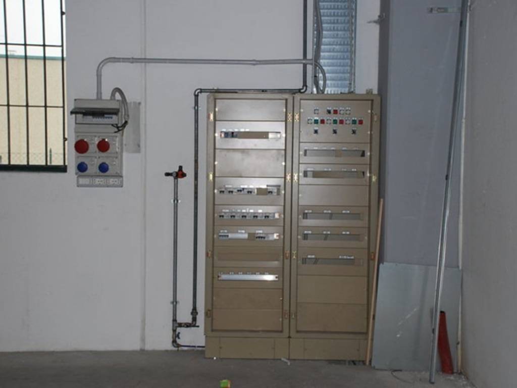 Immobile a Sesto calende in Via dell'Artigianato - Foto 2