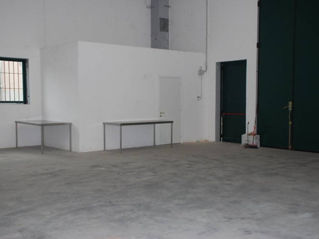 Immobile a Sesto calende in Via dell'Artigianato - Foto 4