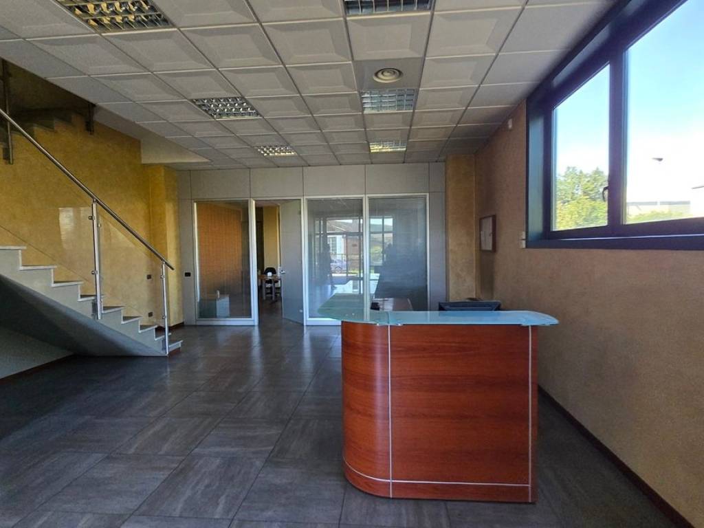 Immobile a Sesto calende in Via dell'Artigianato - Foto 3