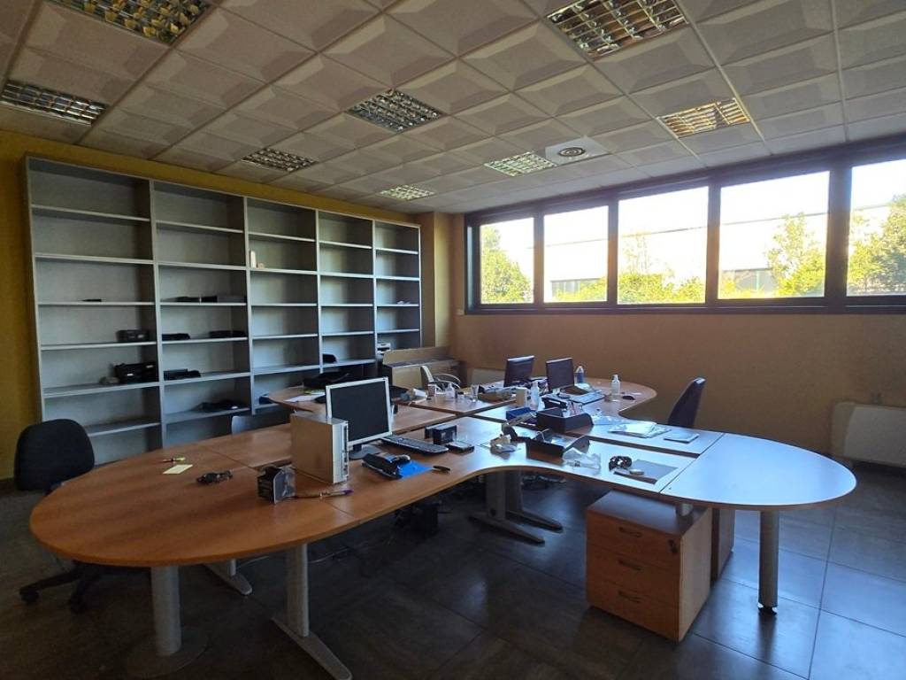 Immobile a Sesto calende in Via dell'Artigianato - Foto 4