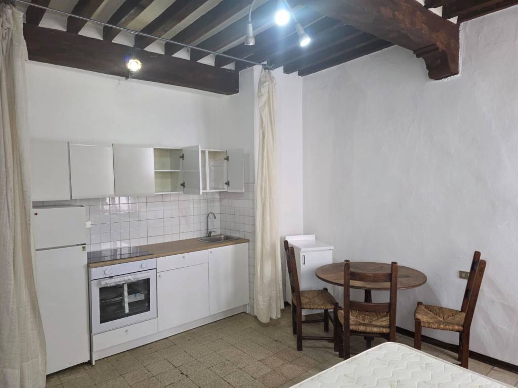 Appartamento a Parma in Strada Massimo d'Azeglio - Foto 3