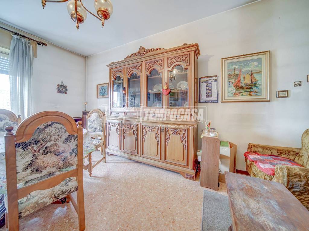 Appartamento a Somma lombardo in Via Giovane Italia 6 - Foto 5