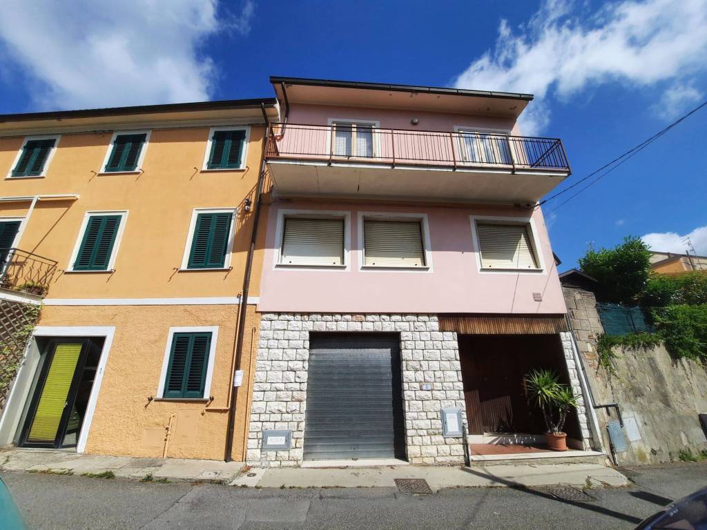 Casa indipendente a Castellina marittima in Piazza Trieste - Foto 2