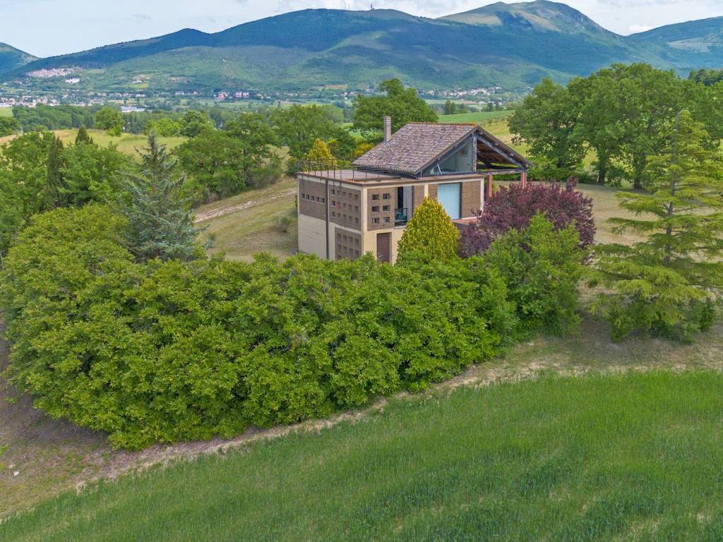 Villa a Gualdo tadino in Via Corraduccio - Foto 4