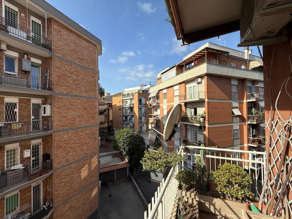 Appartamento a Roma in Via Francesco D'Ovidio - Foto 2