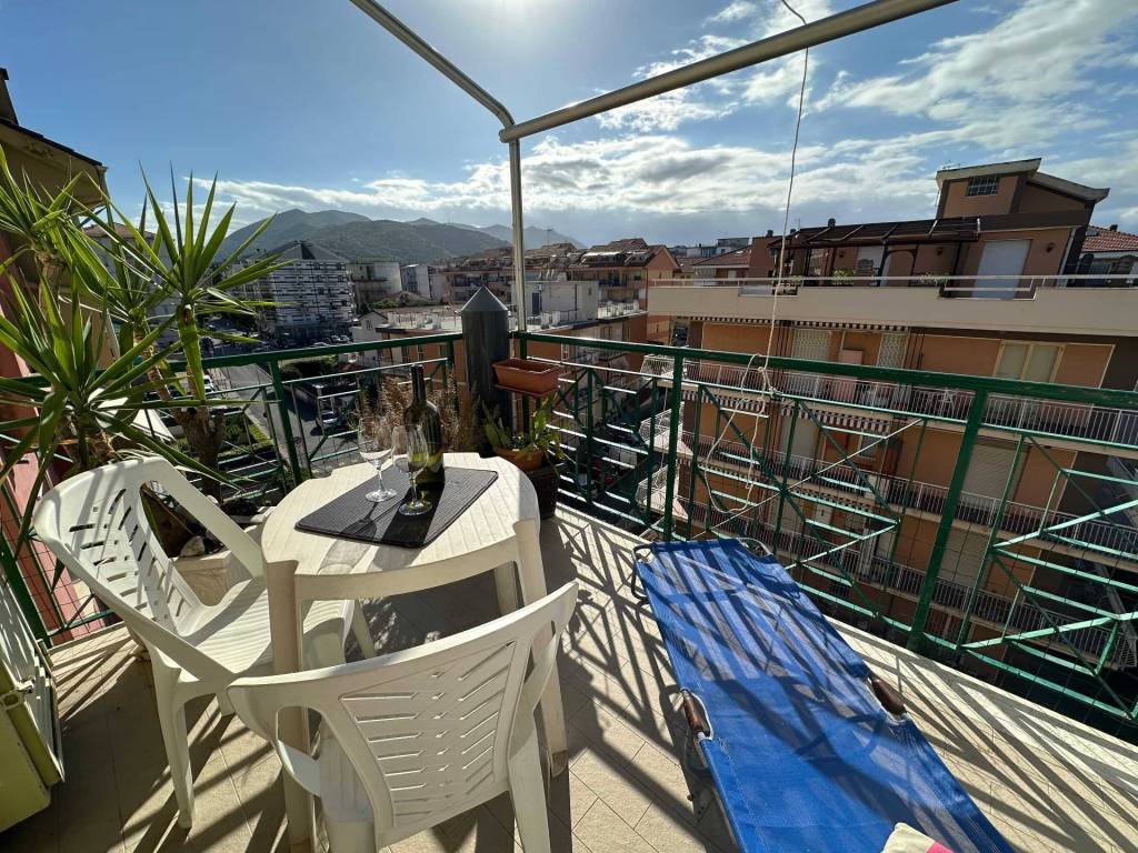 Appartamento a Albenga in Via Nino Bixio - Foto 3