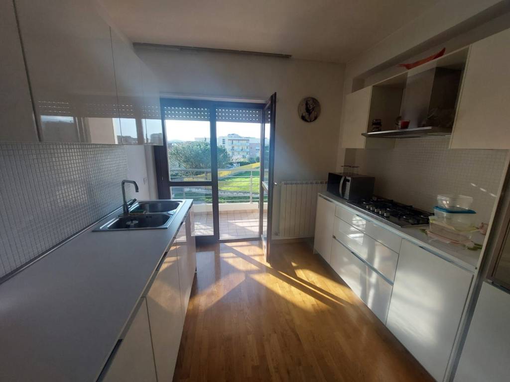 Appartamento a Pescara in Strada Vecchia Fontanelle - Foto 2