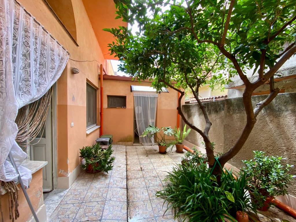 Appartamento a Bosa in Via Alessandro Manzoni, 7 - Foto 3