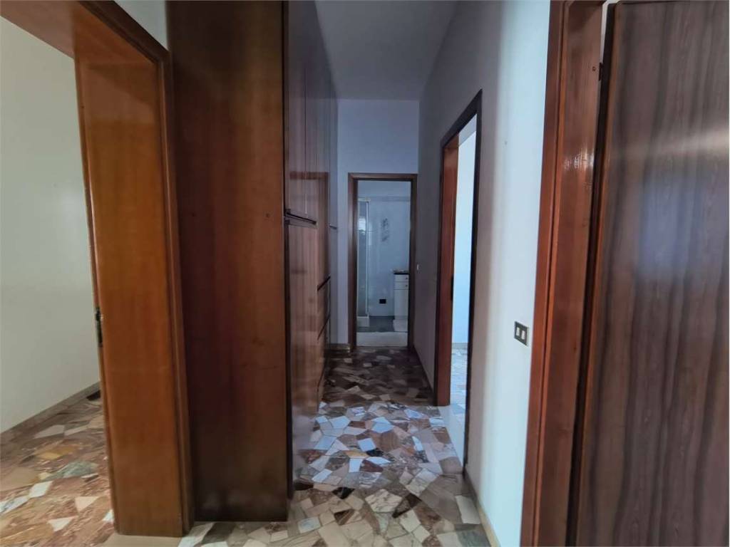Appartamento a Meda in VIA LAGUNA , 9 - Foto 3