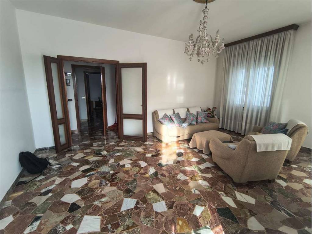 Appartamento a Meda in VIA LAGUNA , 9 - Foto 5