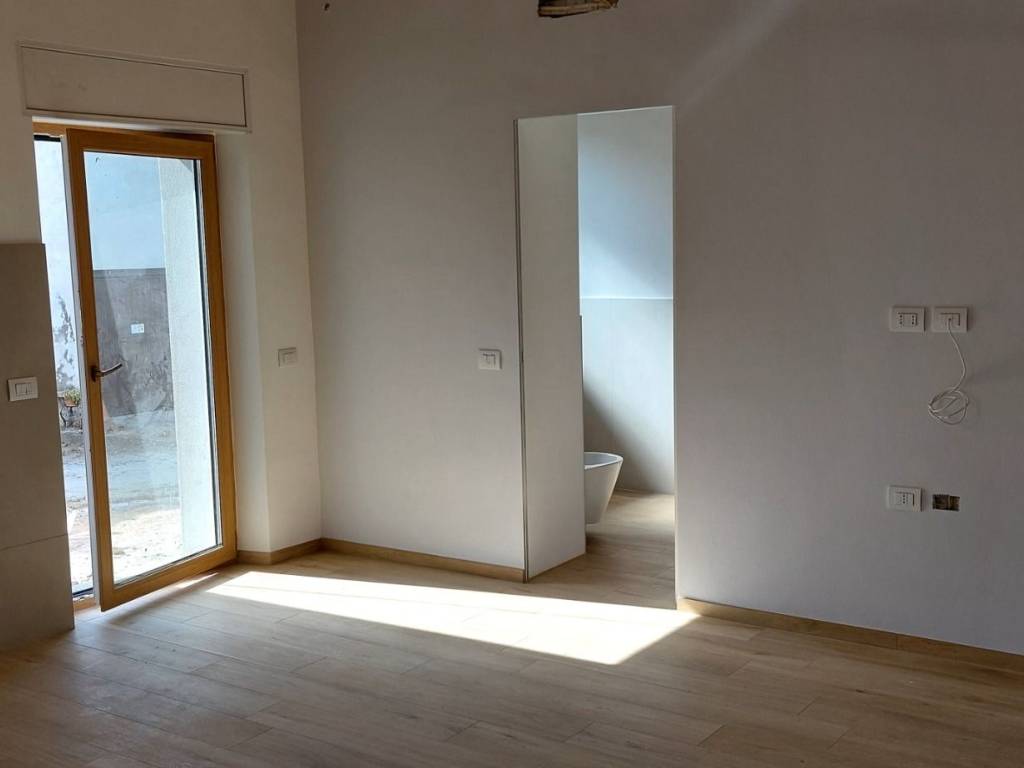 Appartamento a Usmate velate in Via Miramonti - Foto 2